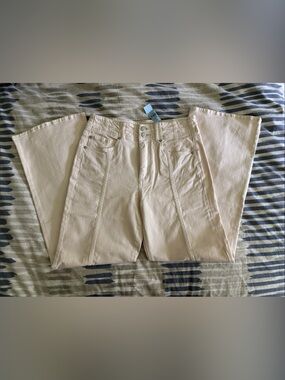 LOFT Cream Wide-Leg Jeans